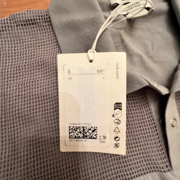 Men’s Grey Mesh-Panel NWT COS Short-Sleeve Polo never worn size Large - Picture 3 of 4
